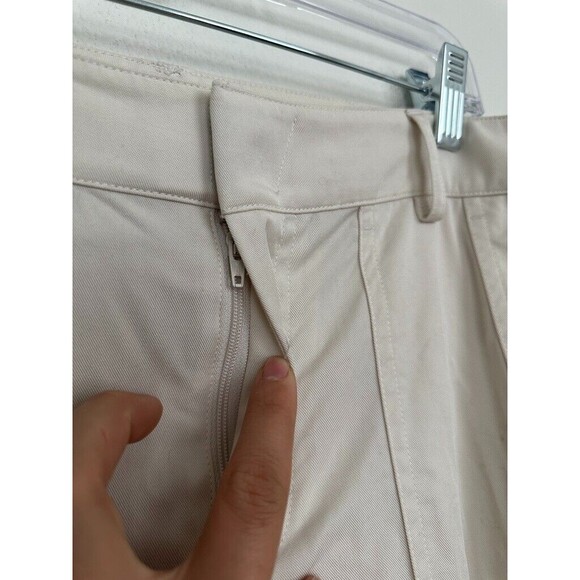 Vince Lyocell Tapered Cargo Pants Ivory White Slinky Workwear Women's Size 8 - Picture 3 of 9